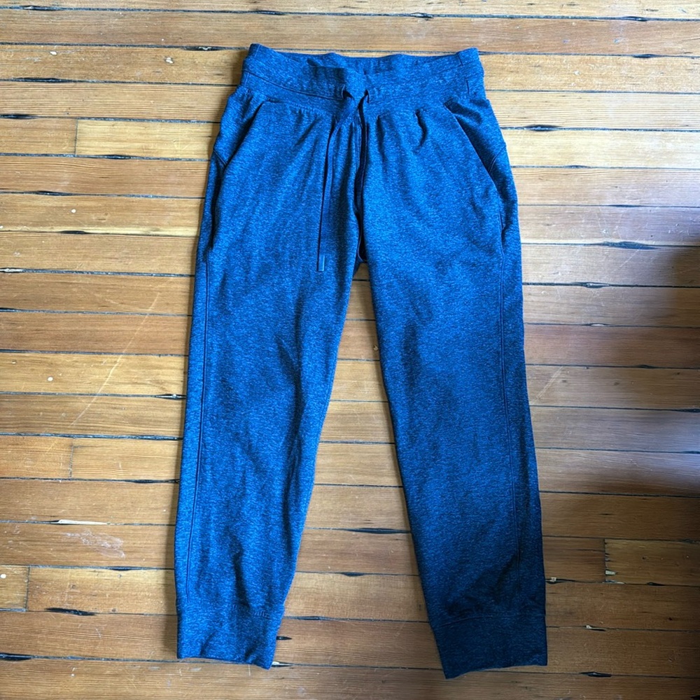 Lululemon Joggers, blue heather, size 6